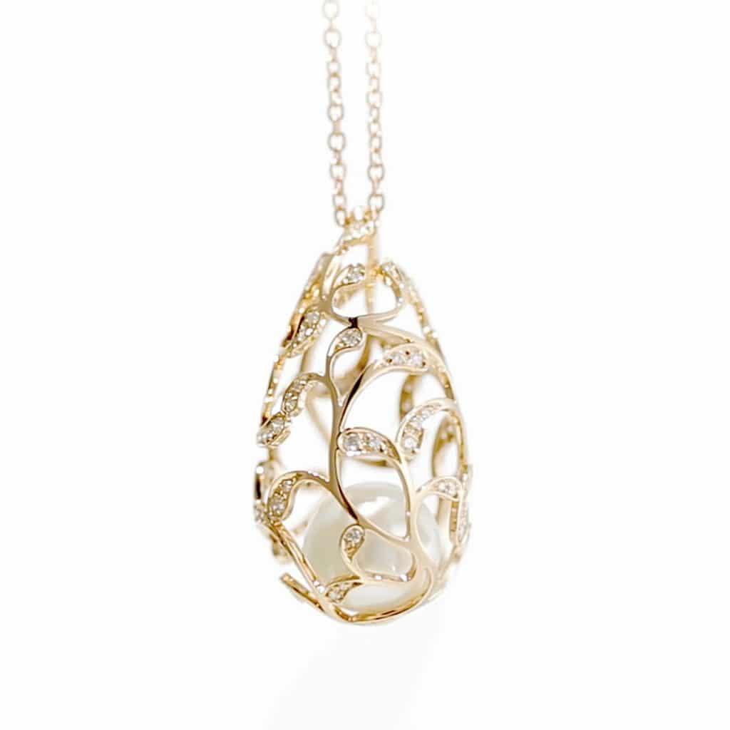 Yellow Gold Necklace Pearl Pendant