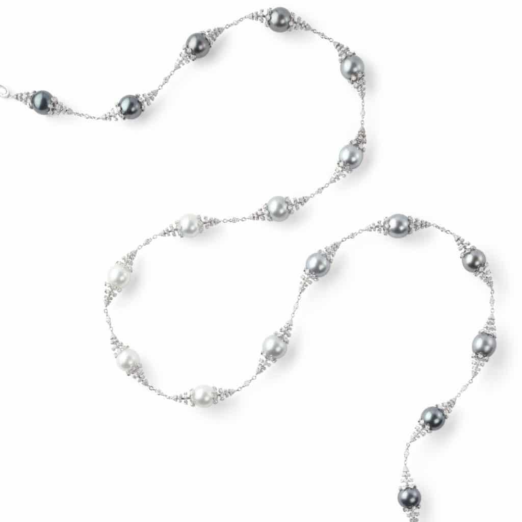 Pearls Lunga Collana Necklace