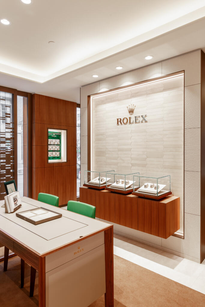 Palladio Rolex Showroom Entrance Display