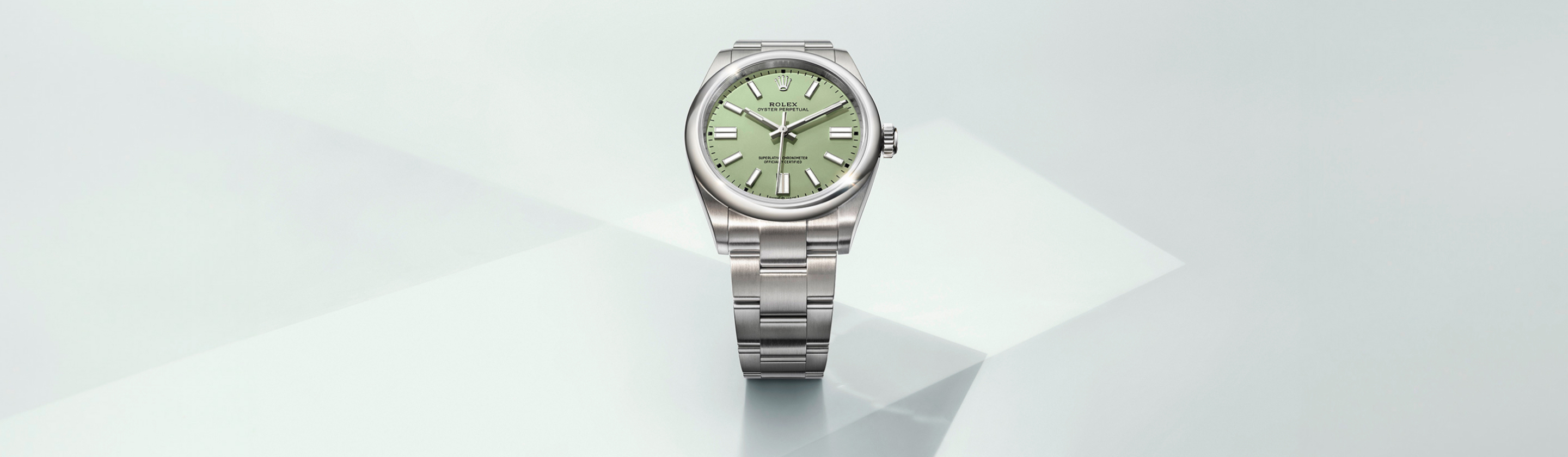 Rolex Oyster Perpetual cover m134300-0006 landscape - Palladio Jewellers