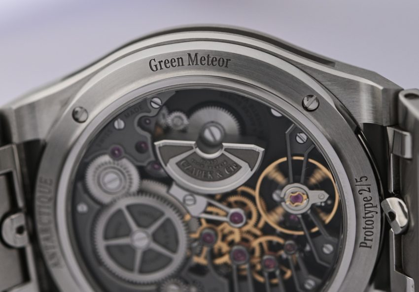 Czapek_Antarctique_Green Meteor_5 Czapek_Antarctique_Green Meteor_5